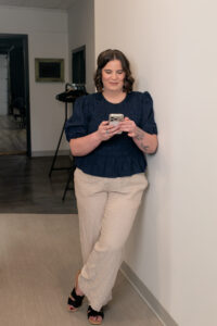 Read more about the article 5 Signs You Need To Hire A Virtual Assistant (Like, Yesterday)